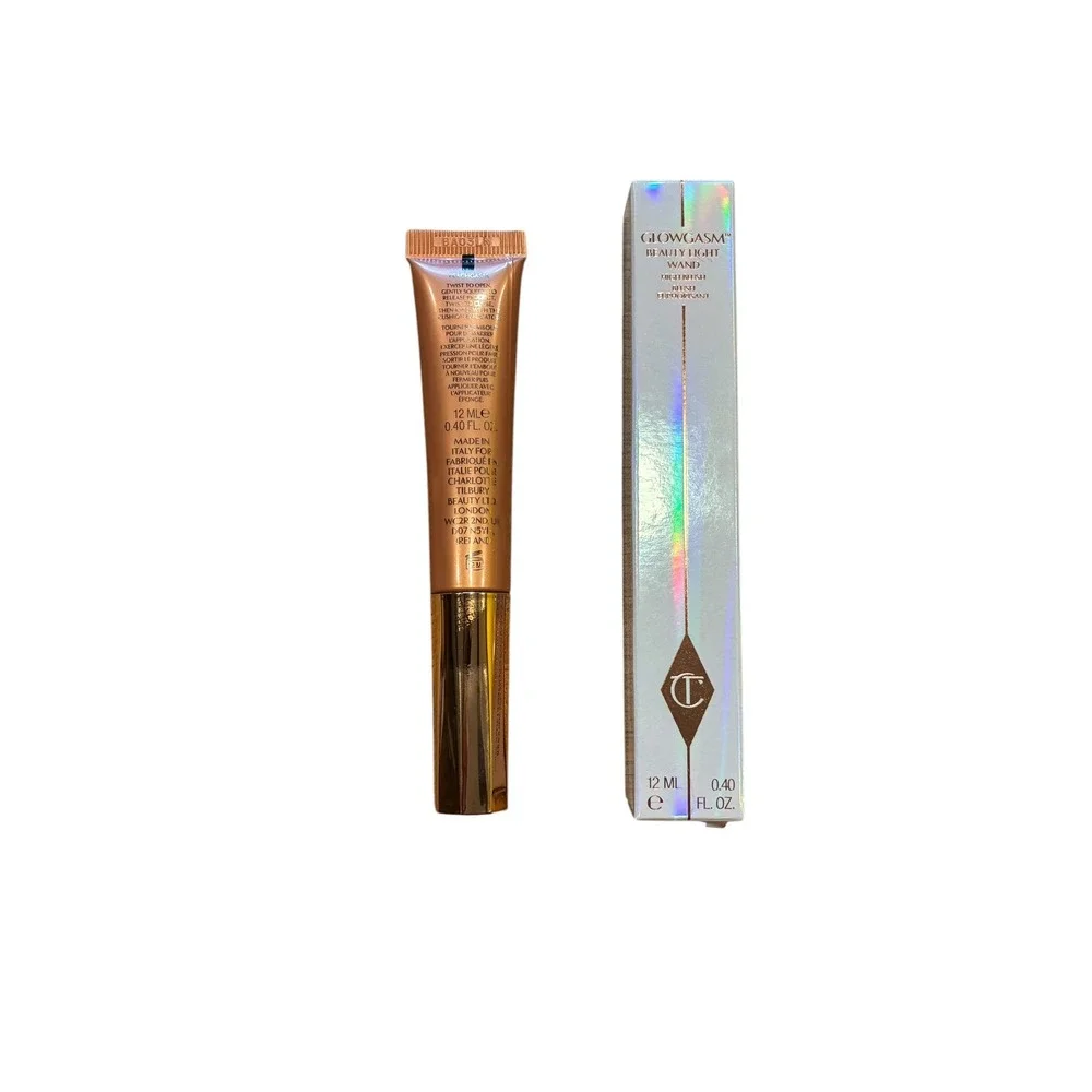 Charlotte Tilbury Glowgasm Beauty Light Wand Peachgasm Liquid Blush Highlight
